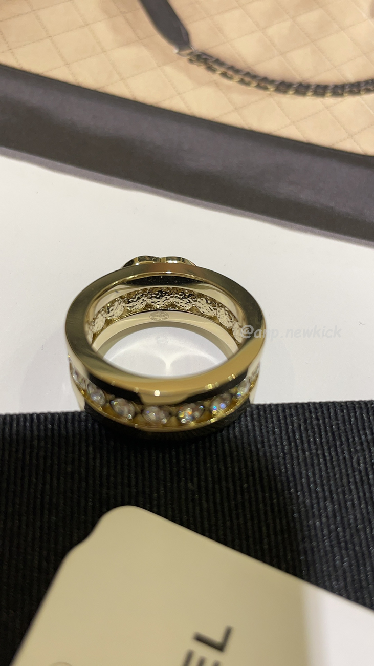 Chanel Hollowed Out Rhinestone Gold Cc Ring (2) - www.newkick.vip